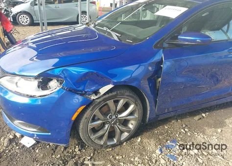 2015 Chrysler 200 S z USA, uszkodzony, nr VIN 1C3CCCBGXFN542884